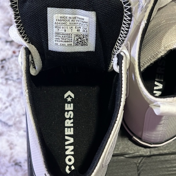 Converse Chuck Taylor All Star Leather Hi Tech Tuff Trainer. - Picture 8 of 12